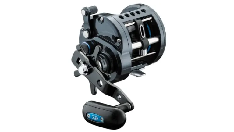 Daiwa Saltist Levelwind HB Conventional Reels